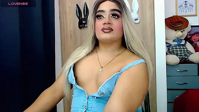 Freechat Amber_bigdick22 on StripChat