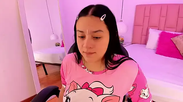 Amy_Ferreira on StripChat