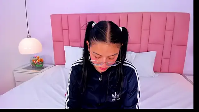 Amy_Ferreira on StripChat