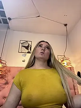 antonella87 on StripChat