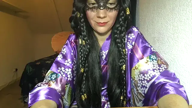 Aromaloveqq on StripChat