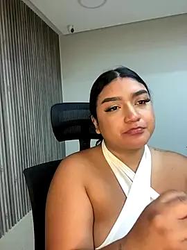Freechat AryRose_ on StripChat