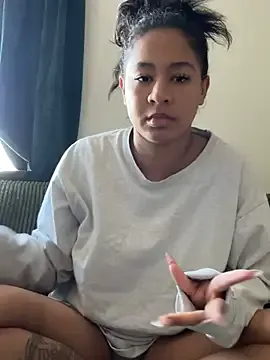 AshleyLoveee — come chill with me