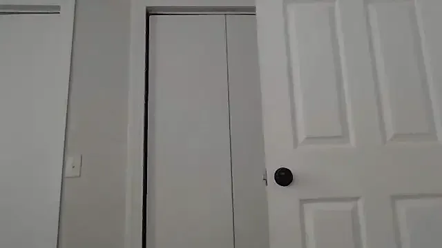 beautylovess on StripChat