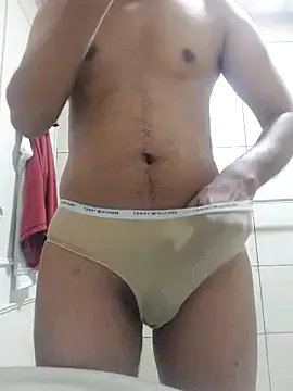 Offline bigdickfuckuu on StripChat