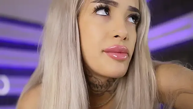 blondie_muller on StripChat