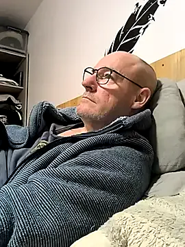 bogland33 on StripChat