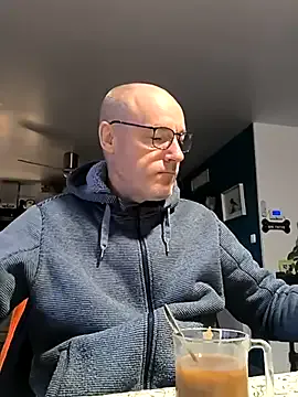 bogland33 on StripChat