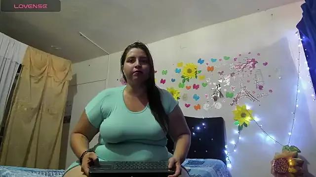Freechat bonnyy26 on StripChat