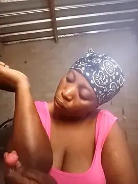 Freechat Bretbooty23 on StripChat