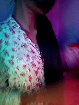 BunnyBloom25 on StripChat 