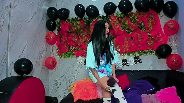 Freechat Burning_Embers on StripChat