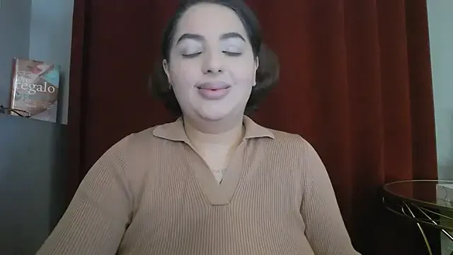 BustyAllyy on StripChat