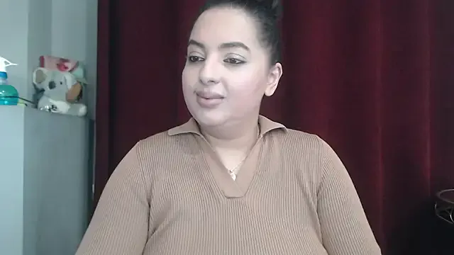 BustyAllyy on StripChat