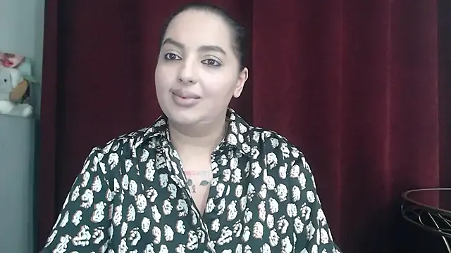 BustyAllyy on StripChat