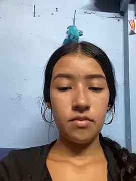 cathy_19 on StripChat