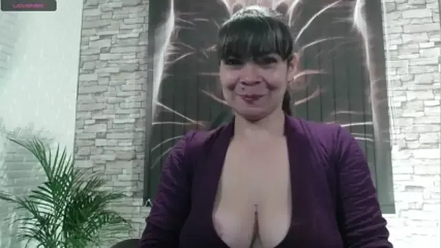 Freechat charlotedoll on StripChat