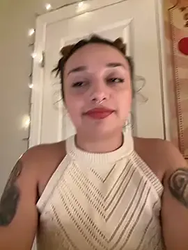 CharmingMaddie on StripChat