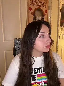 CharmingMaddie on StripChat