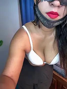 Freechat Cinderella-98 on StripChat