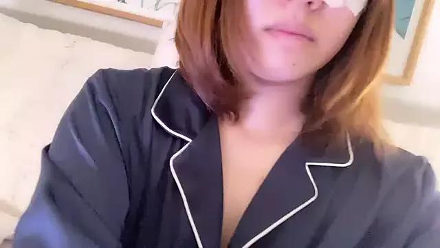 Coco_peach on StripChat 