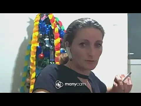 CrazyMaya39 on StripChat