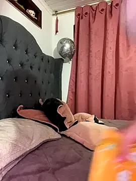 Freechat CristalGmez on StripChat