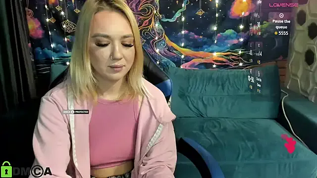 CrystalGirl99 model from sc