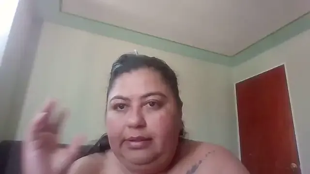 Freechat curvy_diva_ on StripChat