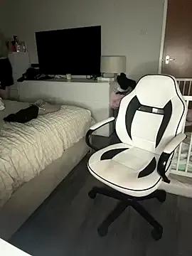 CurvyGirlMyla — Private on StripChat