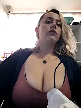 CurvyLust_x — Show tits 