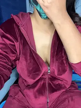 Cute_Marina on StripChat