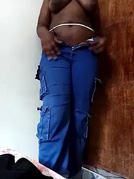 Freechat cutepussy356 on StripChat