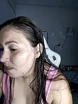 Freechat dani123unica on StripChat