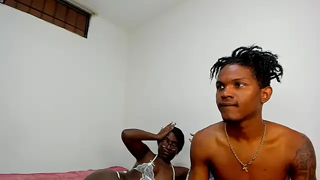 Freechat demonychloe on StripChat