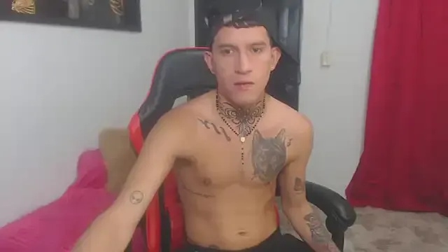 Freechat dilan_abraham12 on StripChat