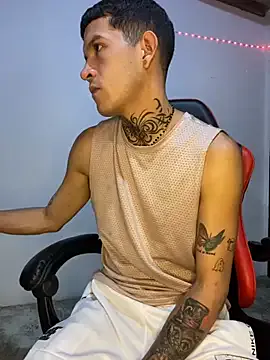 Freechat dilan_abraham12 on StripChat