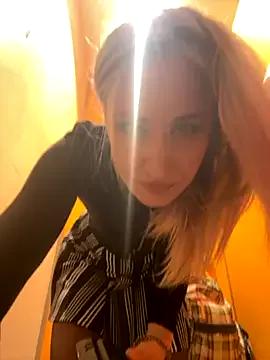 Dina-Light — SQUIRT on the HOOD