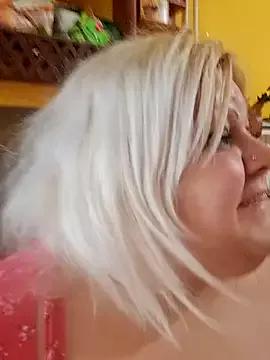 Freechat ducicsajsziii on StripChat