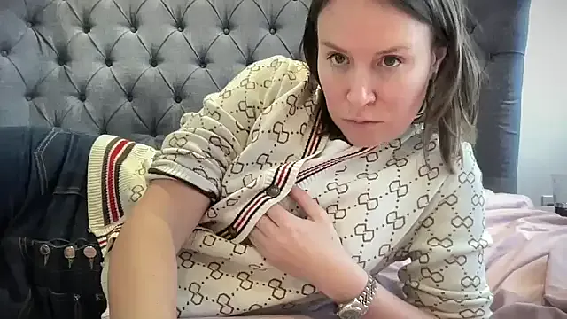 Freechat eatmypie69 on StripChat