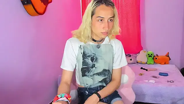 Freechat Elis-Darling on StripChat