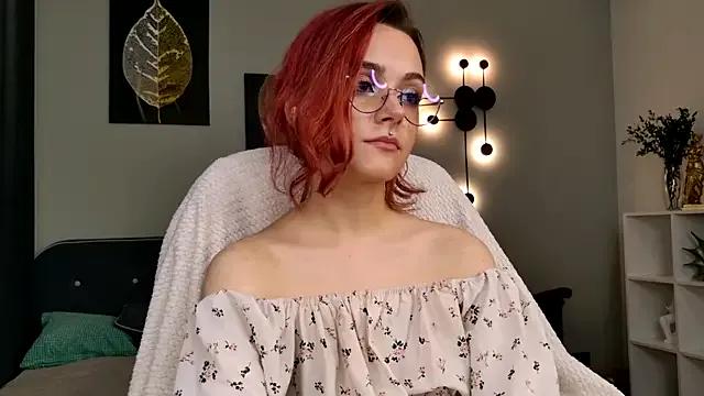 ElizabethMilller_ — spanks ass