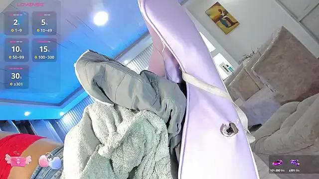 Freechat EmmaEbony_ts on StripChat