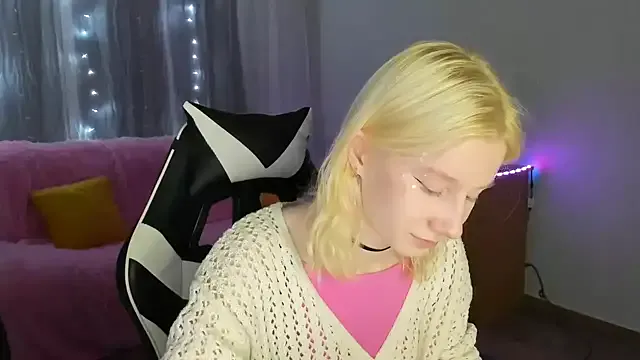 EnigmaSee on StripChat