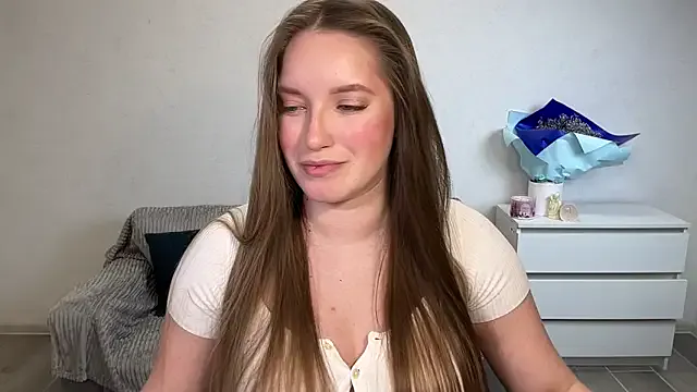 EvaMaddison — show tongue