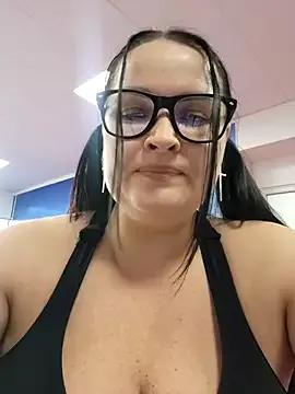 GeorgiaLerox — Cream my sexy curves :)