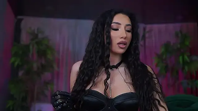 GinaValentinna on StripChat