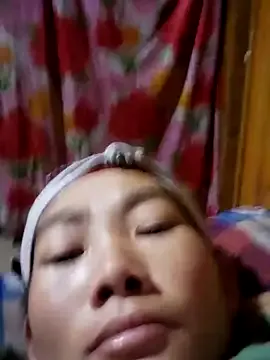 Freechat gio-thu on StripChat