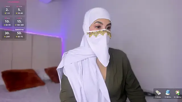 Hannaa_Dolly on StripChat