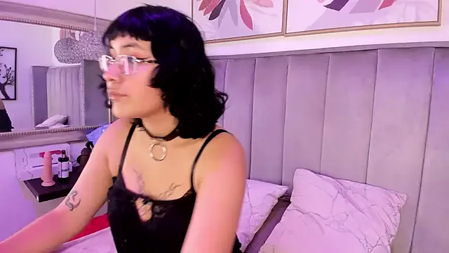 Haru_Bonny on StripChat